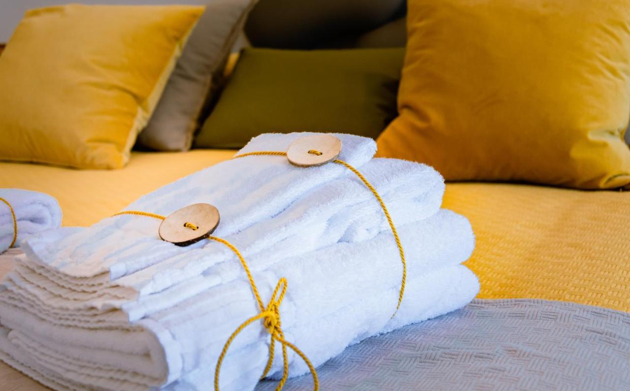 アマンテーア Dimora Cavour Bed & Breakfast エクステリア 写真