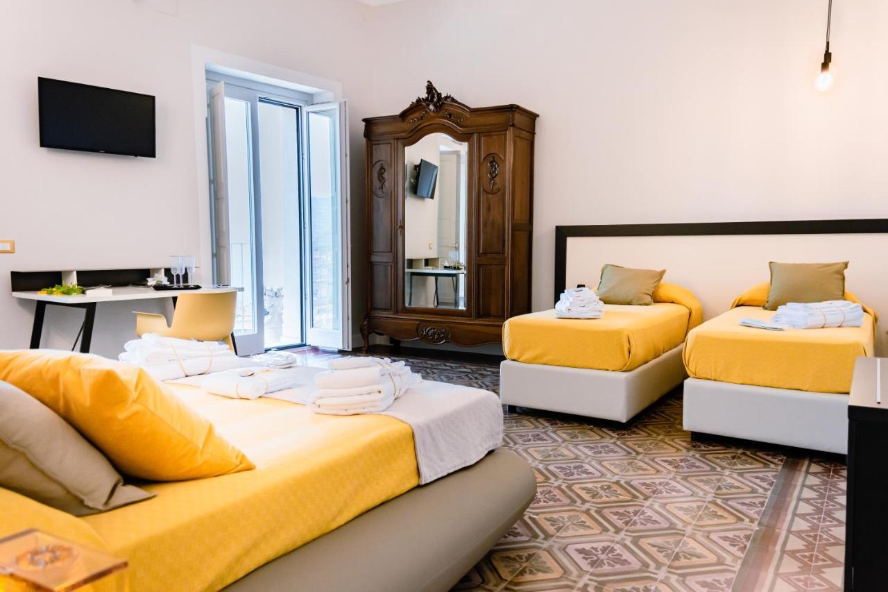 アマンテーア Dimora Cavour Bed & Breakfast エクステリア 写真