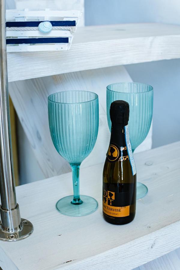 アマンテーア Dimora Cavour Bed & Breakfast エクステリア 写真